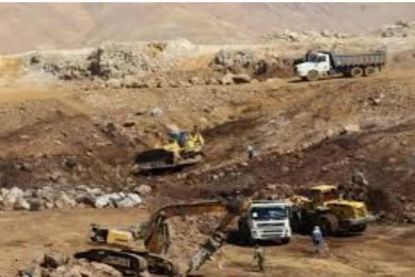 کیفرخواست ۳۲ نفر از متهمان پرونده اخلال در معدن آقدره تکاب صادر شد تصویر خبر